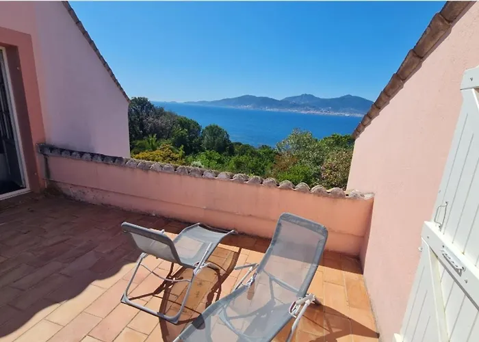 Magnificent House With Sea View In Ajaccio Ferienhaus *